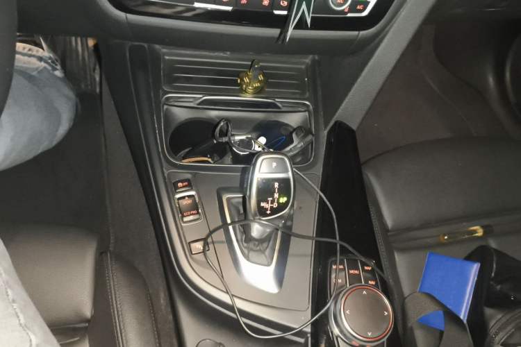 Used BMW 3 Series 2018 320Li Leading Model M Sport Package Gear Lever