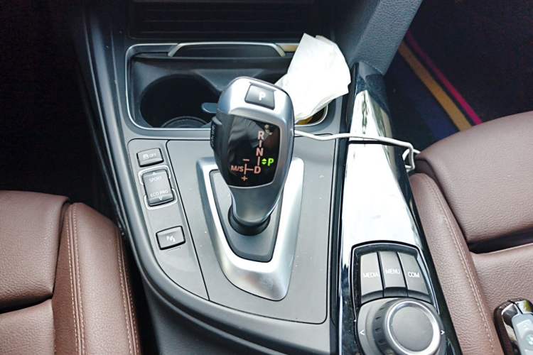 Used BMW 3 Series 2018 320Li Fashion Model Gear Lever