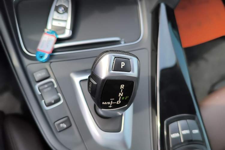 Used BMW 3 Series 2018 320Li Fashion Model Gear Lever