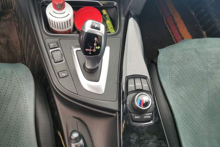 Used BMW 3 Series 2018 320Li Fashion Model Gear Lever