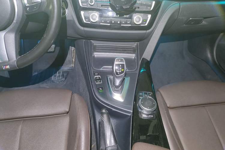 Used BMW 3 Series 2018 320Li Leading Model M Sport Package Gear Lever
