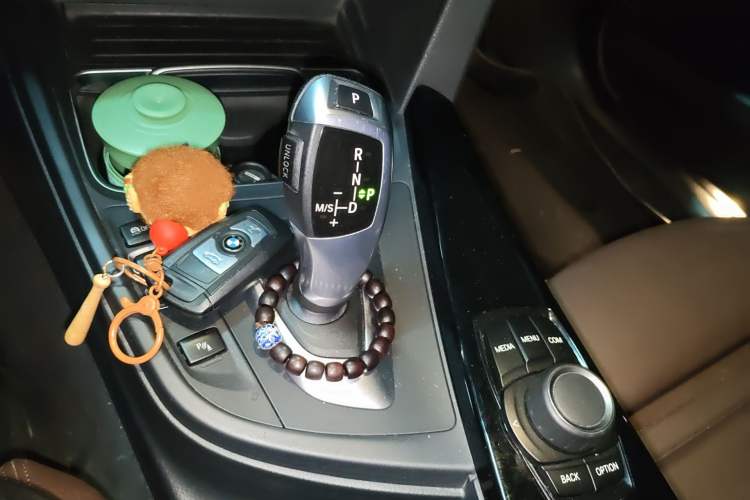 Used BMW 3 Series 2018 320Li Fashion Model Gear Lever