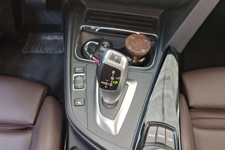 Used BMW 3 Series 2018 320Li Fashion Model Gear Lever