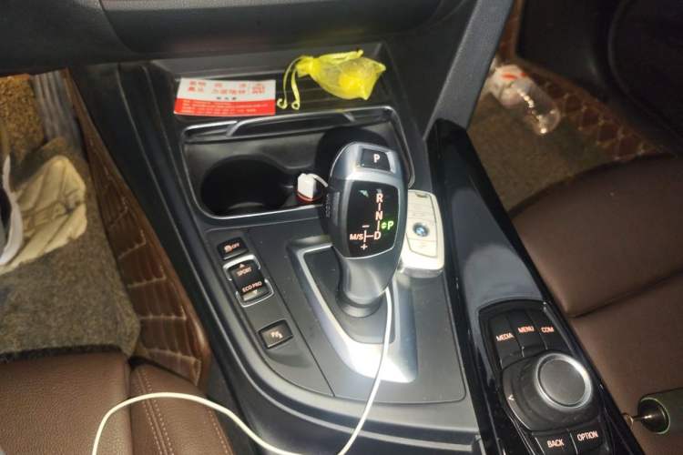 Used BMW 3 Series 2018 320Li Fashion Model Gear Lever