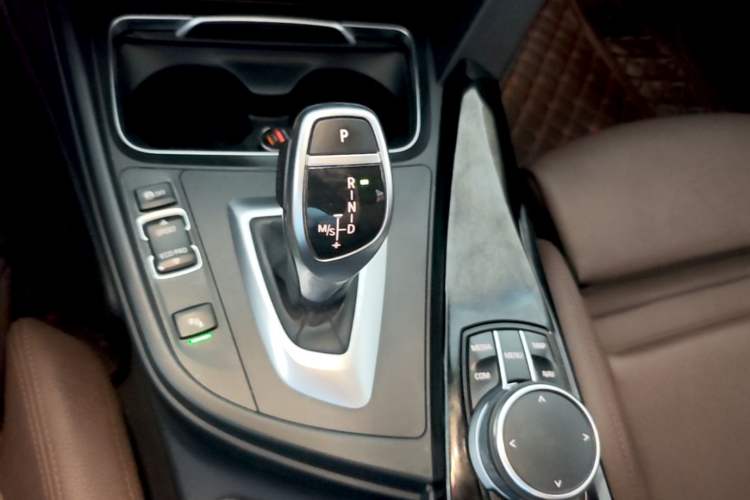 Used BMW 3 Series 2018 320Li Leading Model M Sport Package Gear Lever