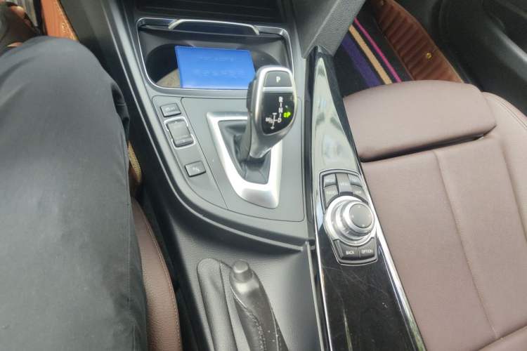 Used BMW 3 Series 2018 320Li Leading Model M Sport Package Gear Lever