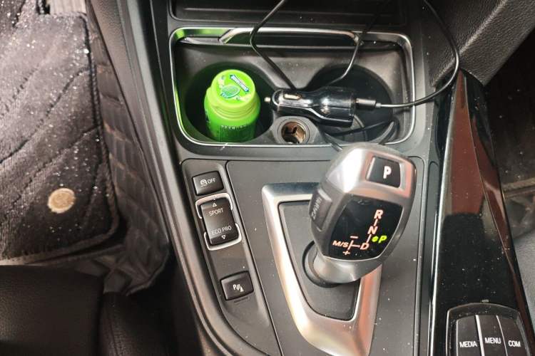 Used BMW 3 Series 2018 320Li Fashion Model Gear Lever
