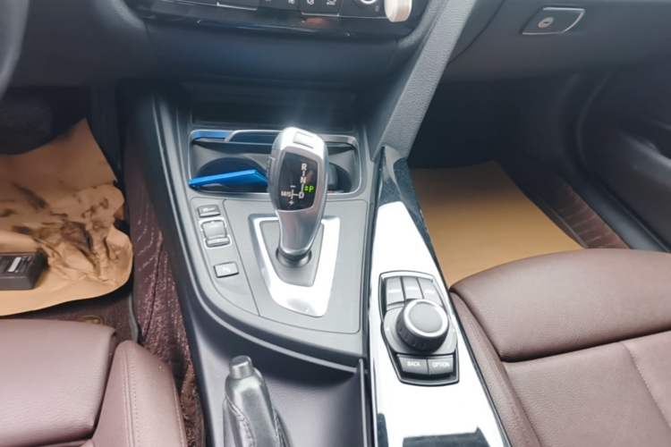 Used BMW 3 Series 2018 320Li Fashion Model Gear Lever