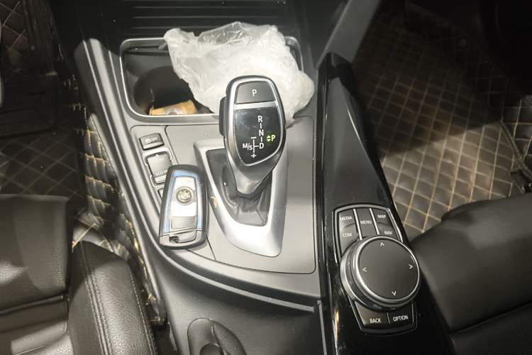Used BMW 3 Series 2018 320Li Leading Model M Sport Package Gear Lever