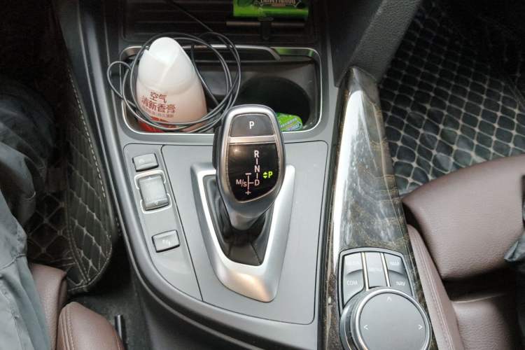 Used BMW 3 Series 2018 320Li M Sport Night Edition Gear Lever