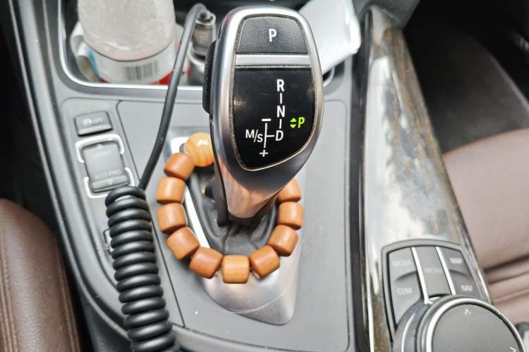 Used BMW 3 Series 2018 320Li M Sport Night Edition Gear Lever