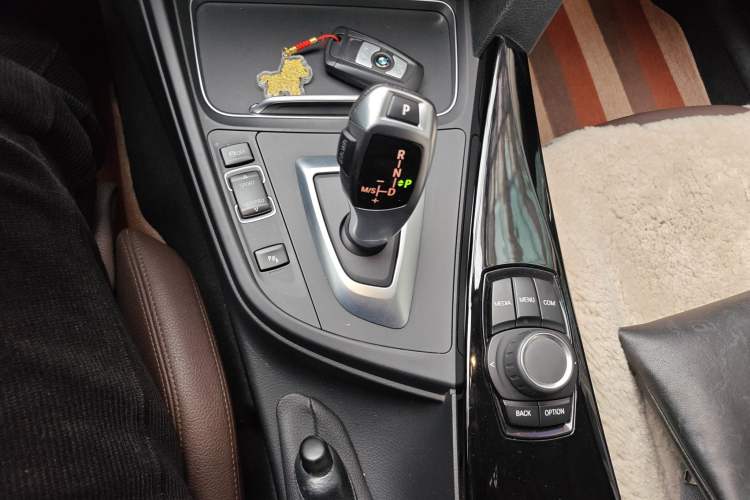 Used BMW 3 Series 2018 320Li Fashion Model Gear Lever