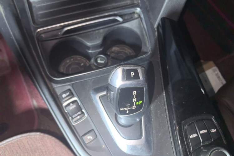 Used BMW 3 Series 2018 320Li Fashion Model Gear Lever