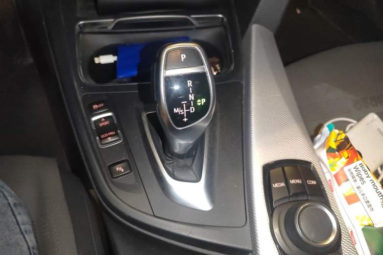 Used BMW 3 Series 2018 320i M Sport Package Gear Lever