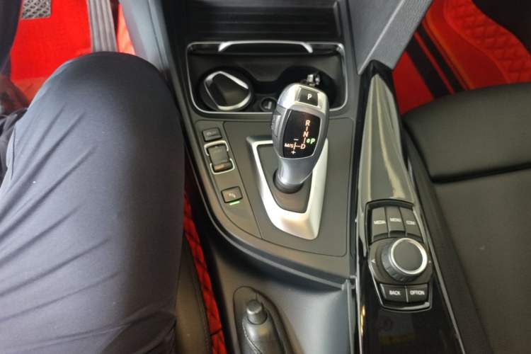 Used BMW 3 Series 2018 318Li Gear Lever