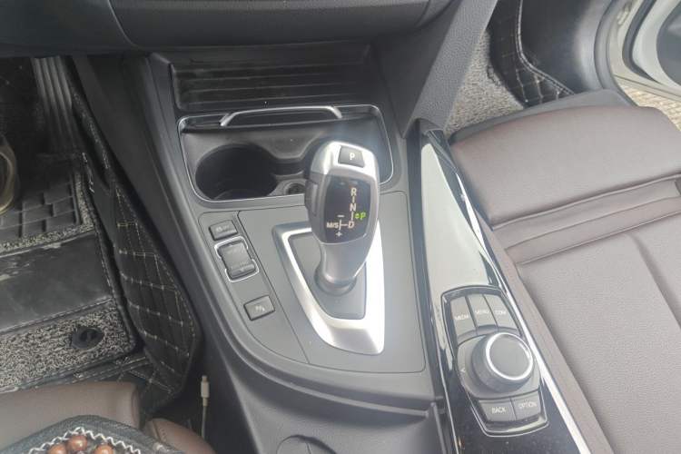 Used BMW 3 Series 2018 320Li Fashion Model Gear Lever