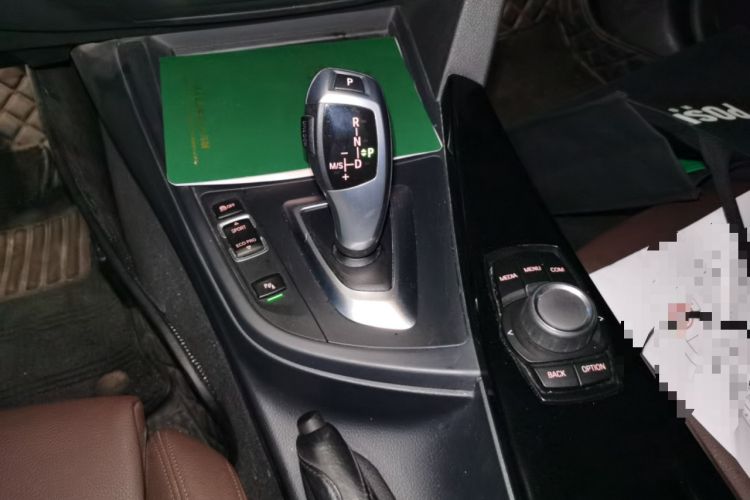 Used BMW 3 Series 2018 320Li Fashion Model Gear Lever