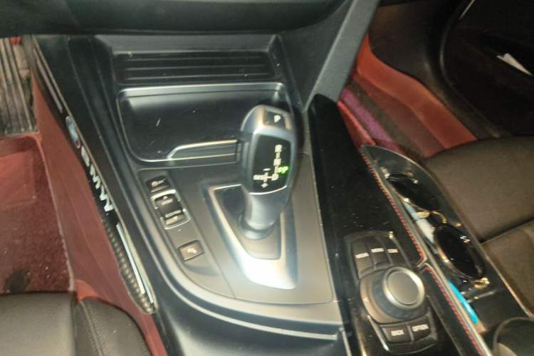Used BMW 3 Series 2018 320Li Fashion Model Gear Lever
