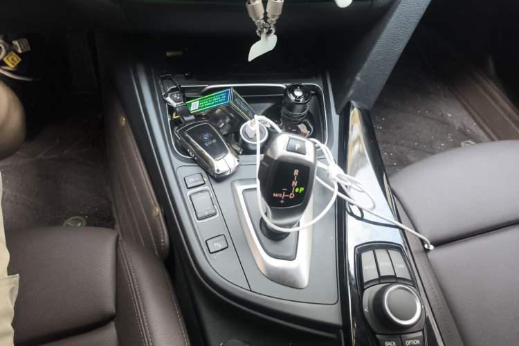 Used BMW 3 Series 2018 320Li Fashion Model Gear Lever