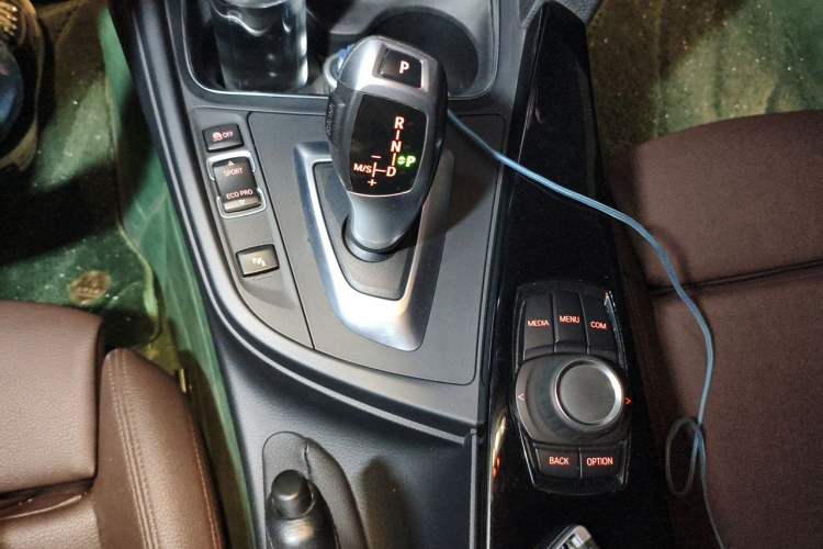 Used BMW 3 Series 2018 320Li Fashion Model Gear Lever