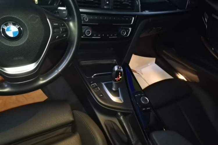 Used BMW 3 Series 2018 320Li xDrive Fashion Model Gear Lever