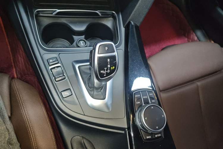 Used BMW 3 Series 2018 320Li Leading Model M Sport Package Gear Lever