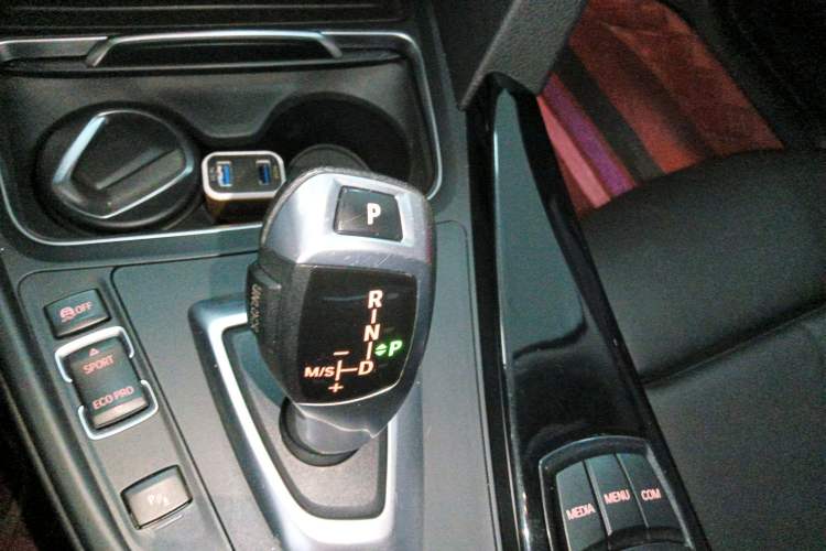 Used BMW 3 Series 2018 320Li Fashion Model Gear Lever