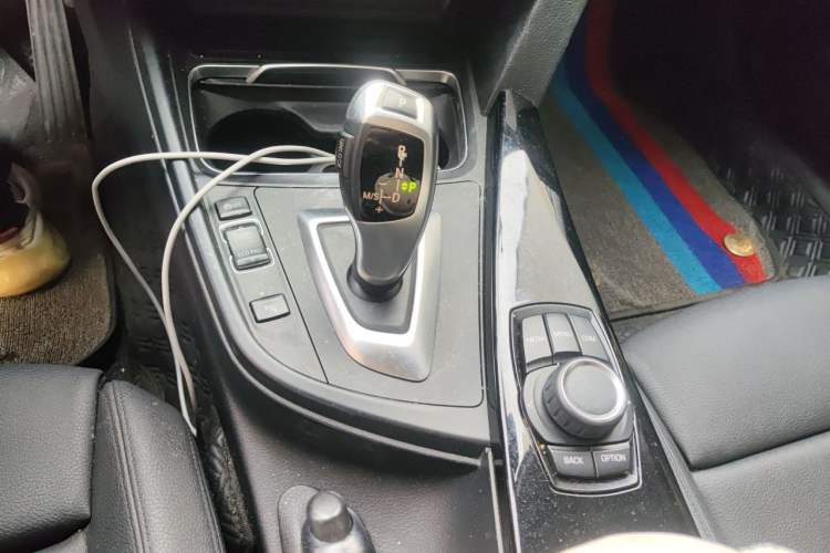 Used BMW 3 Series 2018 320Li Fashion Model Gear Lever