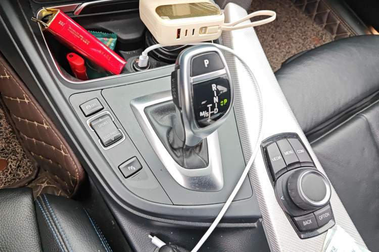 Used BMW 3 Series 2018 320i M Sport Package Gear Lever