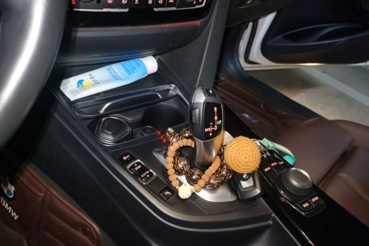 Used BMW 3 Series 2018 320Li Fashion Model Gear Lever