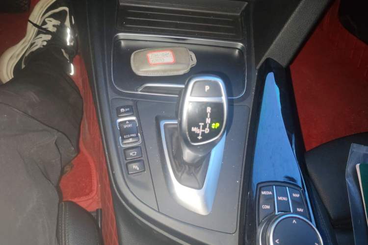 Used BMW 3 Series 2018 320Li Leading Model M Sport Package Gear Lever