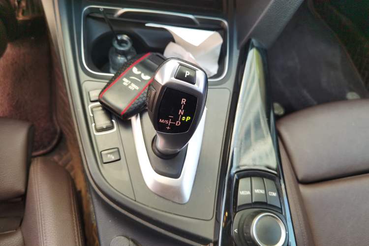 Used BMW 3 Series 2018 318i Gear Lever