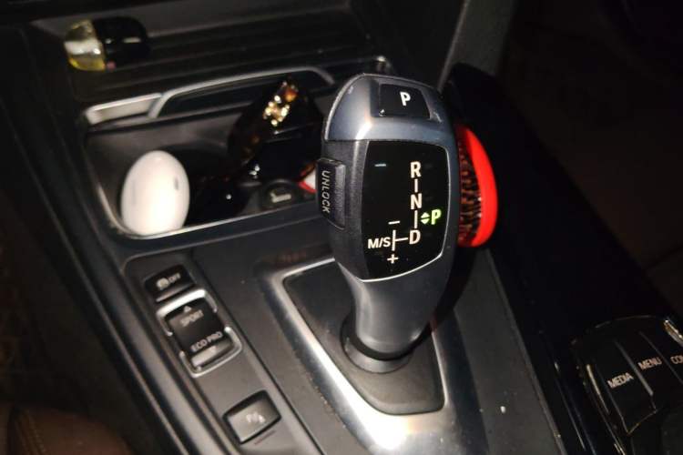 Used BMW 3 Series 2018 320Li Fashion Model Gear Lever