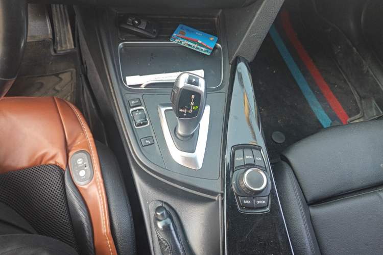 Used BMW 3 Series 2018 320Li Leading Luxury Package Gear Lever