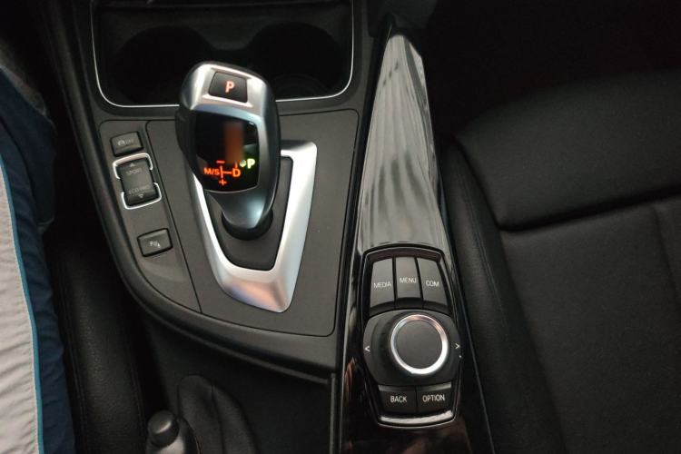 Used BMW 3 Series 2018 320Li Fashion Model Gear Lever