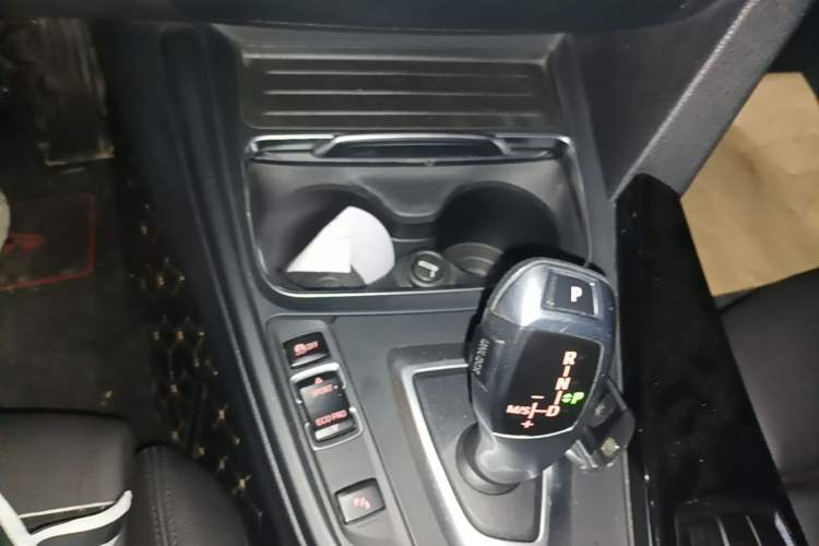 Used BMW 3 Series 2018 320Li Fashion Model Gear Lever