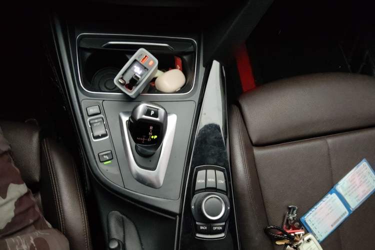 Used BMW 3 Series 2018 320Li Fashion Model Gear Lever