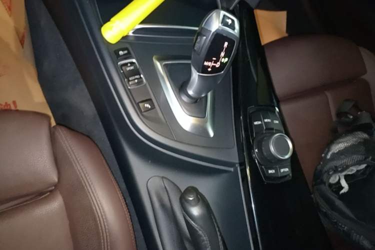 Used BMW 3 Series 2018 320Li Fashion Model Gear Lever