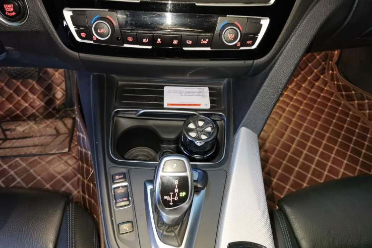 Used BMW 3 Series 2018 320i M Sport Package Gear Lever