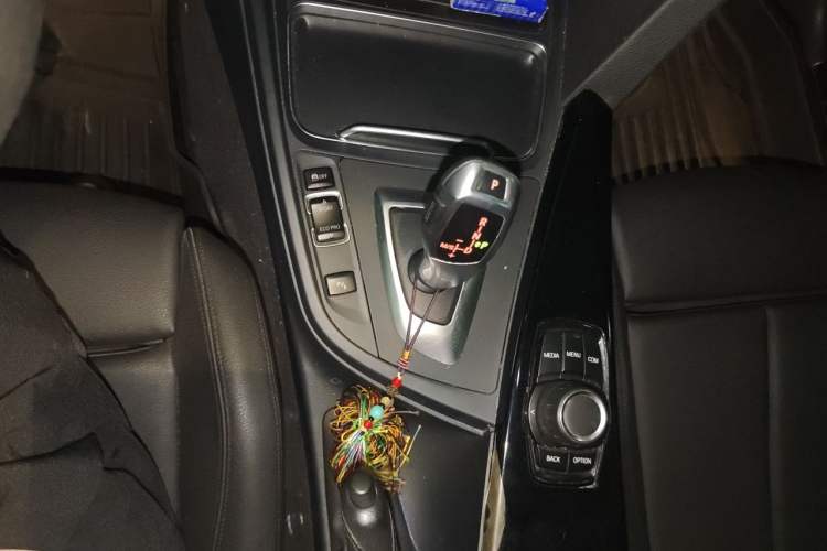 Used BMW 3 Series 2018 320Li Fashion Model Gear Lever
