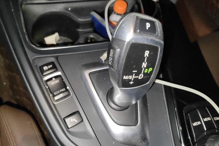 Used BMW 3 Series 2018 318i Gear Lever