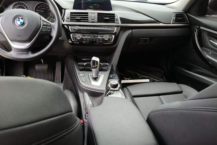 Used BMW 3 Series 2018 320Li Fashion Model Gear Lever