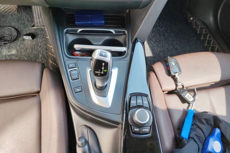 Used BMW 3 Series 2018 320Li Fashion Model Gear Lever