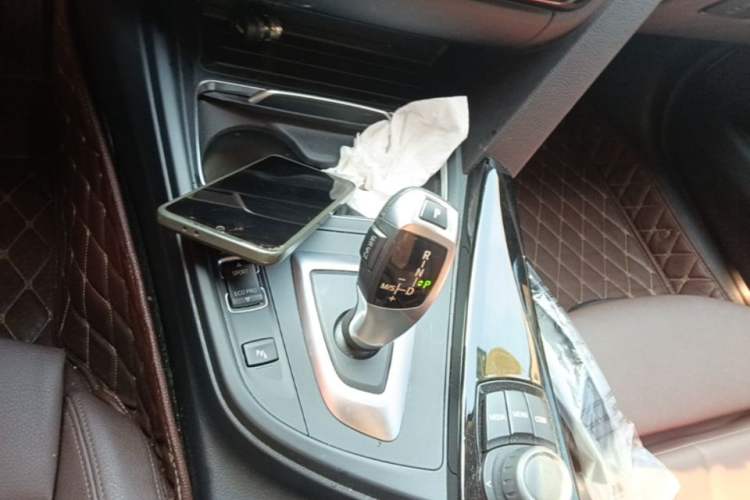 Used BMW 3 Series 2018 320Li Fashion Model Gear Lever