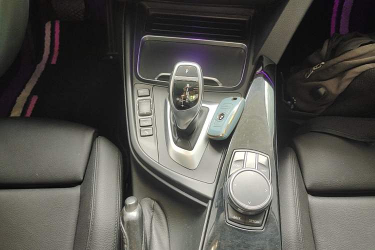 Used BMW 3 Series 2018 320Li Leading Model M Sport Package Gear Lever