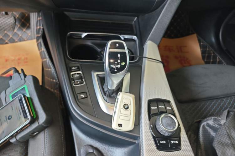 Used BMW 3 Series 2018 320i M Sport Package Gear Lever