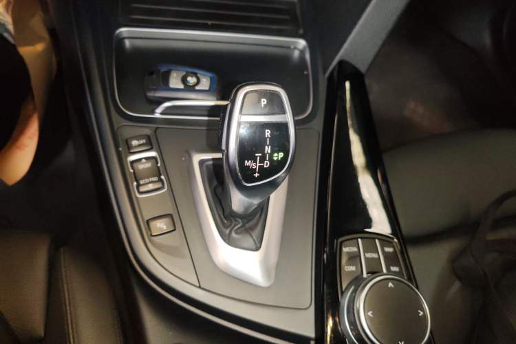 Used BMW 3 Series 2018 320Li Leading Model M Sport Package Gear Lever