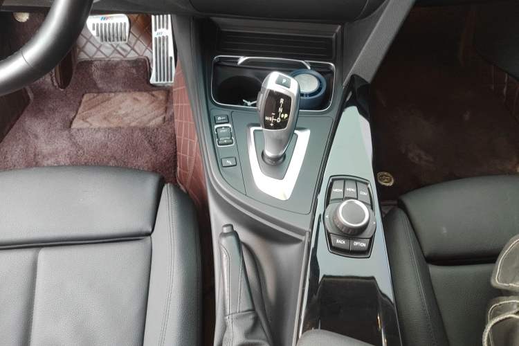 Used BMW 3 Series 2018 318Li Gear Lever