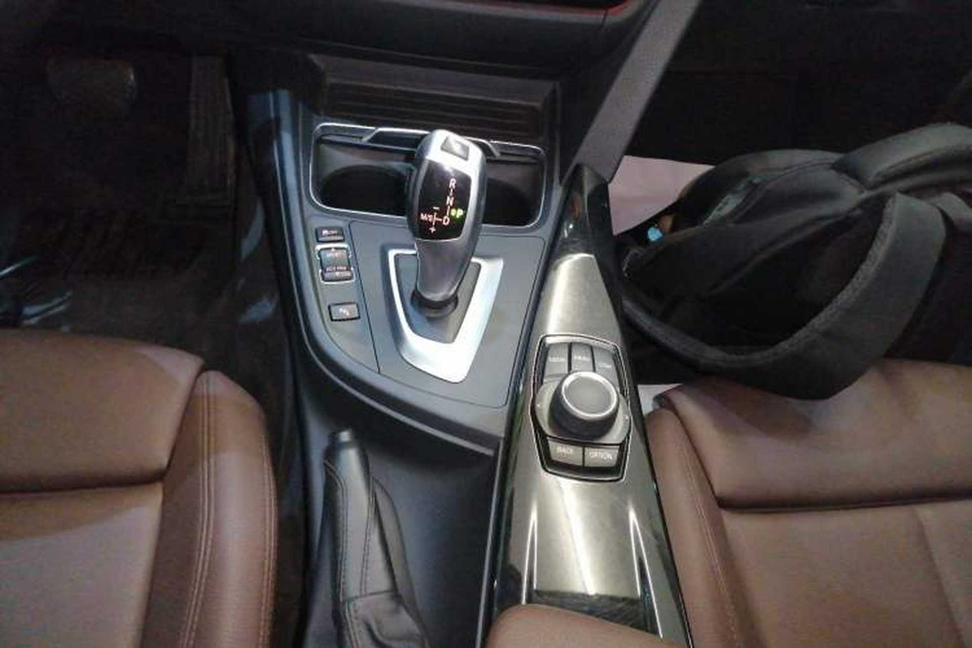 Used BMW 3 Series 2018 320Li xDrive Fashion Model Gear Lever