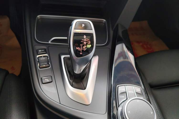 Used BMW 3 Series 2018 320Li Leading Model M Sport Package Gear Lever